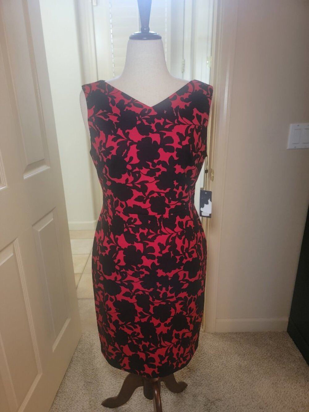 NWT! TOMMY HILFIGER WOMEN'S BLACK & RED SLEEVELESS DRESS SIZE 12, RETAIL $118.00